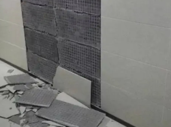 遵化瓷砖空鼓维修公司分享下遵化墙砖松动维修的知识